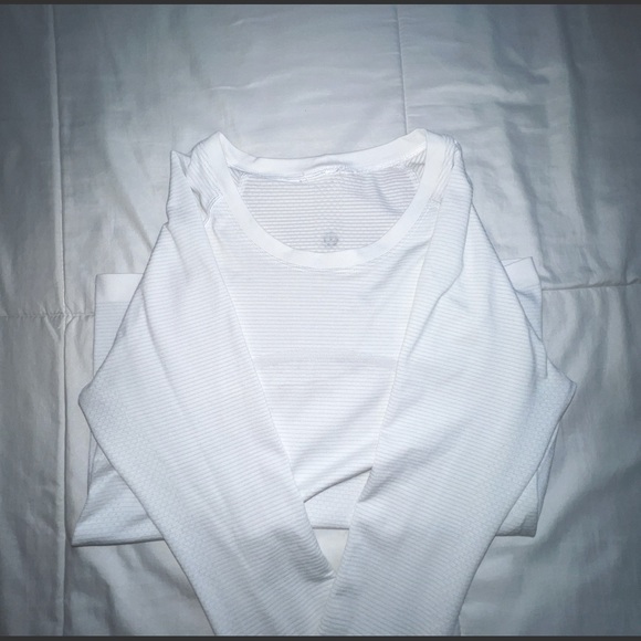 lululemon athletica Tops - Swiftly Tech Long Sleeve Shirt 2.0 Race length
